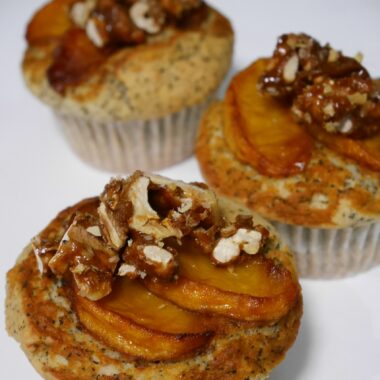 有機アールグレイ紅茶とりんごのマフィン～キルシュ入りソイクリーム＆有機クルミキャラメリゼ～