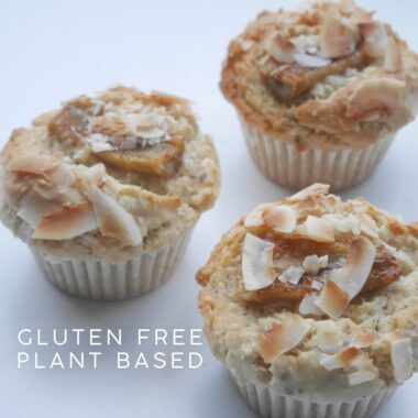 有機ココナッツクリーム入りココナッツマフィン～有機バナナソテートッピング～